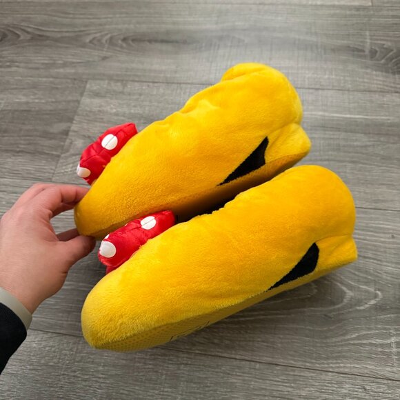 Disney Parks Minnie Slippers Yellow Plush Red Polka Dot Bow Women Size Small - Picture 3 of 6